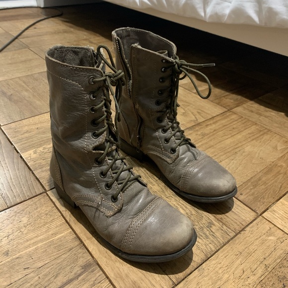Steve Madden Troopa Boots (OBO) - Picture 1 of 3